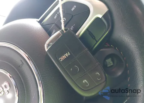 2017 Jeep Renegade Trailhawk 4X4 из США, поврежденный, VIN ZACCJBCB5HPE71165